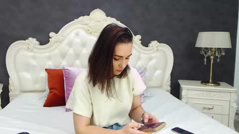 Krissy online show from March 2, 8:54 am