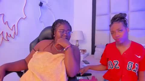 Snapshot of elisabettamonroy chatting on December 18, 6:03 pm elisabettamonroy online show from December 18, 6:03 pm