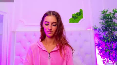 ElisaCharm online show from May 6, 3:35 am