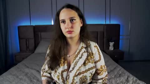 Elison online show from December 10, 12:49 pm