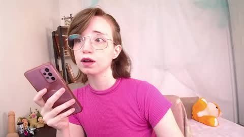 elise_nyx online show from May 16, 12:15 pm