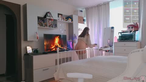 Elise    online show from September 14, 12:37 pm