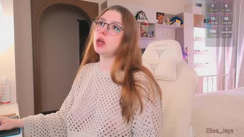 Elise    online show from October 5, 12:25 pm