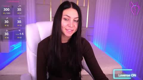 elisevelour online show from November 26, 4:52 pm