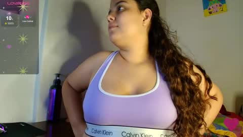 Snapshot of elisuarez_ chatting on October 10, 5:39 am Eliss online show from October 10, 5:39 am