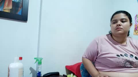 Snapshot of elisuarez_ chatting on November 27, 6:37 am Eliss online show from November 27, 6:37 am