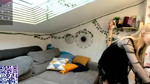 EliteEros online show from May 10, 12:10 pm