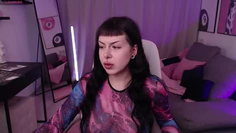 Ari online show from December 2, 7:36 am