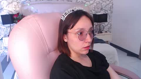 Eliza online show from November 27, 7:27 pm