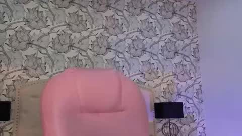 Eliza online show from February 12, 7:20 pm