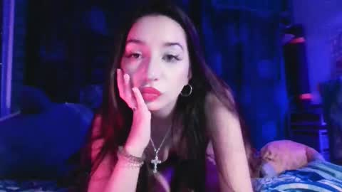 Elizabeth online show from February 9, 9:41 pm