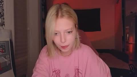 Elizabeth online show from September 30, 5:18 pm