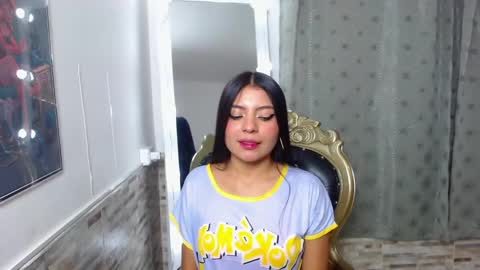 Snapshot of elizabetcooper chatting on February 6, 7:40 pm Elizabeth online show from February 6, 7:40 pm