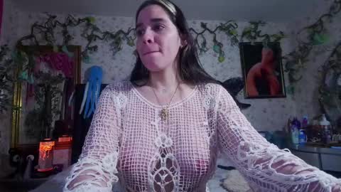 Elizabeth online show from October 5, 10:35 am