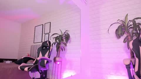 Snapshot of elizabeth_benz chatting on March 28, 7:13 pm Miss Eliza online show from March 28, 7:13 pm