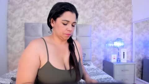 Elizabeth online show from January 18, 11:55 pm