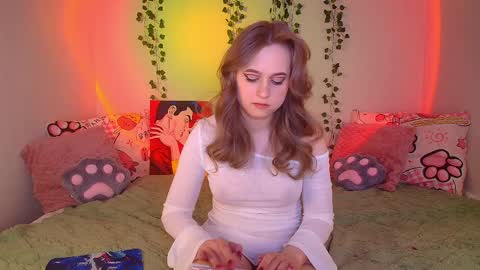Snapshot of elizabeth_kitty_ chatting on April 10, 2:55 pm Lizzy online show from April 10, 2:55 pm