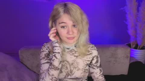Elizabeth online show from June 6, 2:38 am