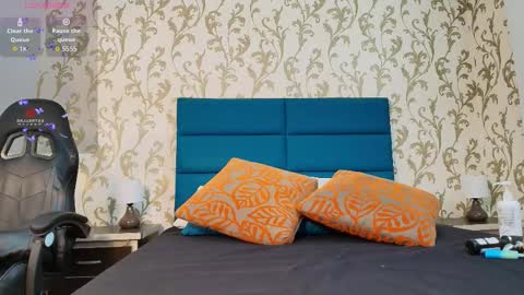 Snapshot of elizabeth_santos1 chatting on March 14, 9:31 pm Elizabeth online show from March 14, 9:31 pm