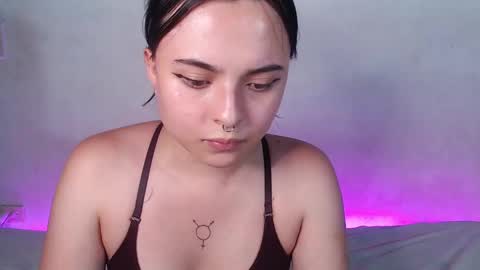 Elizabeth Taylor online show from January 15, 12:41 am