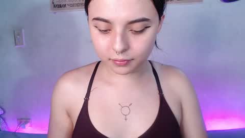 Elizabeth Taylor online show from January 19, 5:26 am
