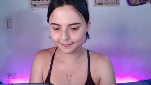Elizabeth Taylor online show from March 10, 2:17 am