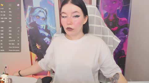 Snapshot of elizabethflowerr chatting on October 17, 4:15 am Eli online show from October 17, 4:15 am