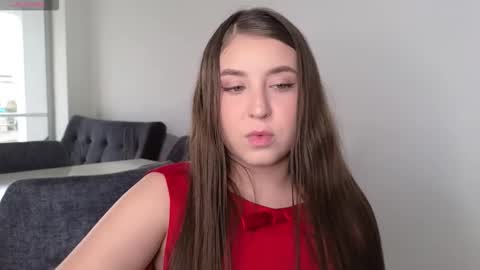 instgram aly leiv17 ---- Im model-independent online show from March 24, 7:19 pm