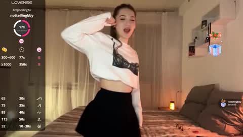 Mia online show from March 17, 5:16 pm