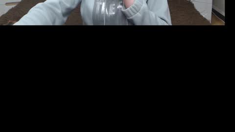 Snapshot of elizabethsho chatting on February 28, 6:42 pm ElizabethSho online show from February 28, 6:42 pm