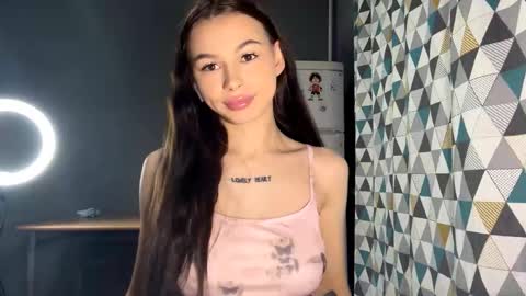 L O V E L Y online show from October 10, 9:25 pm