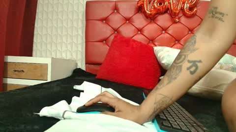 Snapshot of elizabetth_roman chatting on March 4, 8:59 pm elizabetth_roman online show from March 4, 8:59 pm