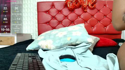 Snapshot of elizabetth_roman chatting on March 30, 8:43 pm elizabetth_roman online show from March 30, 8:43 pm