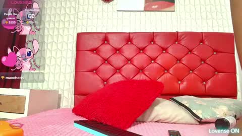 elizabetth_roman online show from April 30, 8:57 pm