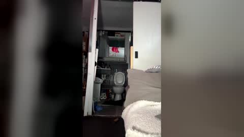 Snapshot of elizaday388 chatting on March 1, 2:08 pm elizaday388 online show from March 1, 2:08 pm