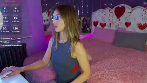 Linda online show from February 9, 8:00 am