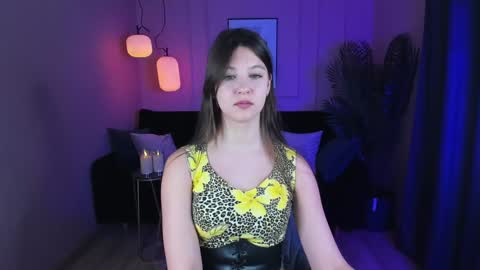 Snapshot of elizamild chatting on January 12, 3:57 pm Eliza online show from January 12, 3:57 pm