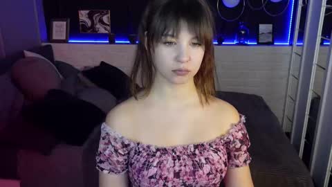 Snapshot of elizamild chatting on February 28, 1:36 pm Eliza online show from February 28, 1:36 pm