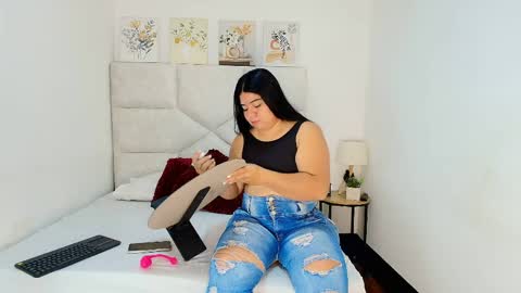 Snapshot of elizawiliamst chatting on March 31, 12:16 pm Eliza online show from March 31, 12:16 pm