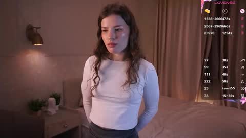 harlotte online show from October 18, 8:37 am