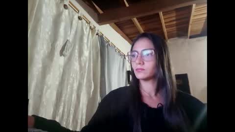 Snapshot of elizka_00 chatting on March 31, 3:30 am elizka 00 online show from March 31, 3:30 am