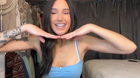 Snapshot of ella2sweet chatting on March 26, 2:11 pm Ella online show from March 26, 2:11 pm