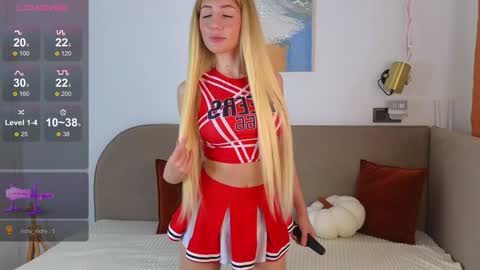 Snapshot of ella__sweety chatting on September 22, 1:18 am Ella online show from September 22, 1:18 am