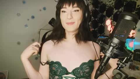 Snapshot of ella_ecstasy chatting on February 22, 3:56 am Ella Ecstasy online show from February 22, 3:56 am