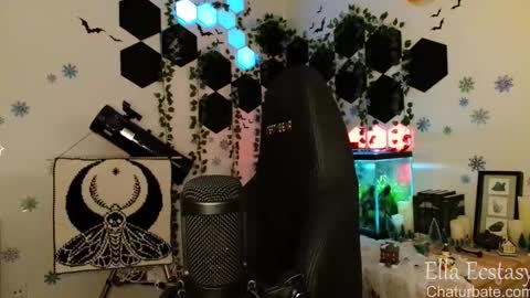 Snapshot of ella_ecstasy chatting on March 8, 2:23 am Ella Ecstasy online show from March 8, 2:23 am