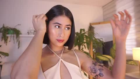 Snapshot of ella_owen chatting on May 1, 8:02 pm ELLA OWEN online show from May 1, 8:02 pm