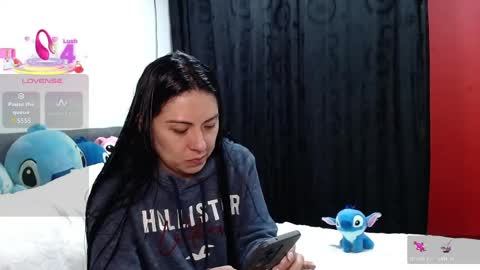 Snapshot of ella_rouse1 chatting on March 18, 11:35 am ella rouse online show from March 18, 11:35 am