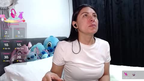 Snapshot of ella_rouse1 chatting on March 25, 10:43 am ella rouse online show from March 25, 10:43 am