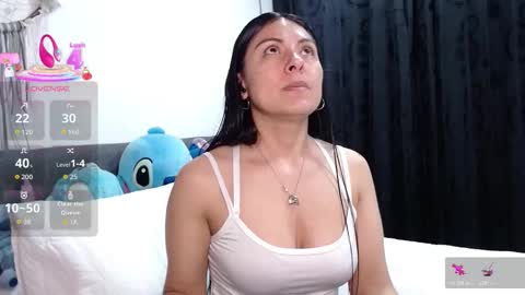 Snapshot of ella_rouse1 chatting on March 27, 11:32 am ella rouse online show from March 27, 11:32 am