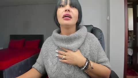 Ella online show from October 20, 12:16 pm